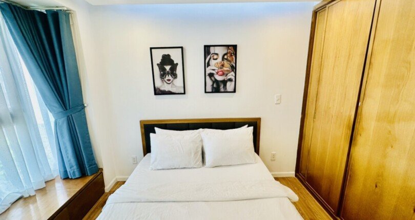 phong ngu can ho ban 2 810x430 - Bán căn hộ 77m2, chung cư Scenic Valley 1, giá 4.4 tỷ, nội thất đầy đủ, nhà đang có hợp đồng thuê.