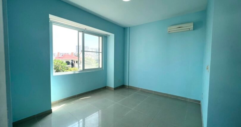 phong ngu master 1 810x430 - Giá mua bán căn hộ 3 phòng ngủ Chung cư Mỹ Phúc Quận 7 T3/2024