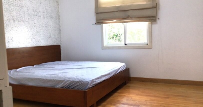 phong ngu rong rai 4 810x430 - Giá thuê biệt thự đơn lập 4 phòng ngủ Khu Phú Gia Quận 7 T4/2024