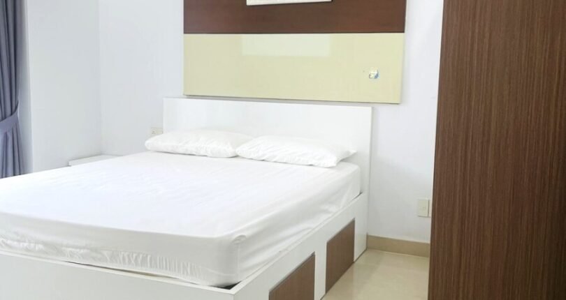 phong ngu rong rai 5 810x430 - Giá thuê căn hộ 3 phòng ngủ có bồn tắm nằm Chung cư Grand View Quận 7 T4/2024