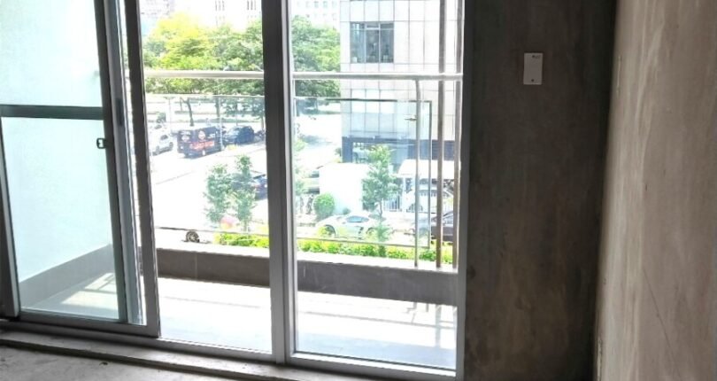 shophouse co view noi khu 810x430 - Giá mua bán Shophouse có lửng block C Chung cư Scenic Valley 2 Quận 7 T3/2024