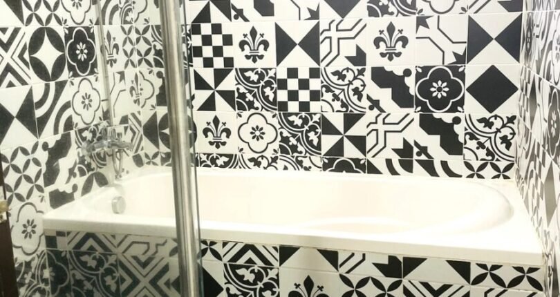 toilet co bon tam nam 2 810x430 - Giá thuê căn hộ 3 phòng ngủ có bồn tắm nằm Chung cư Grand View Quận 7 T4/2024