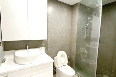 toilet-day-du-trang-thiet-bi