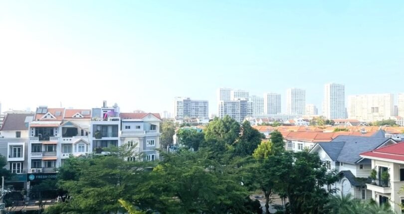 view phong khach can ho 5 810x430 - Giá thuê căn hộ 3 phòng ngủ có bồn tắm nằm Chung cư Grand View Quận 7 T4/2024