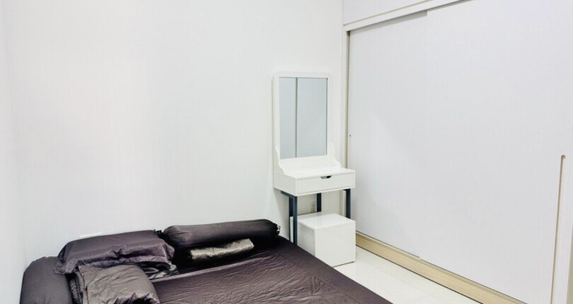 z5230527169944 ee007040233d9fd2346d977561e44845 810x430 - Bán căn hộ 80m2, chung cư Scenic Valley 1, giá 4.8 tỷ, nhà đẹp, nội thất đầy đủ, xem nhà dễ.