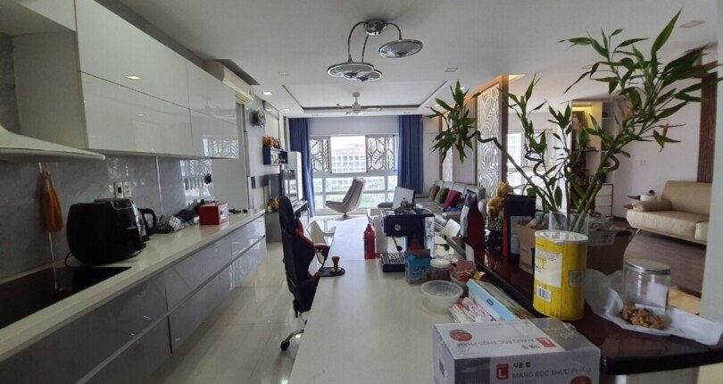 ban can ho happy valley 5 2 810x430 - Bán nhanh căn hộ Happy Valley. DT 135m2 Nhà đẹp- Thiết kế 3 Phòng- Nhà đón gió rất mát- Giá bán 7.6 Tỷ