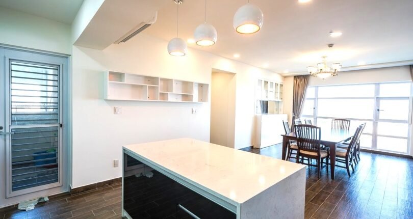 bep mo lien thong phong an 810x430 - Giá mua bán căn hộ 3 phòng ngủ 135m2 Block A Chung cư Happy Valley Quận 7 T5/2024