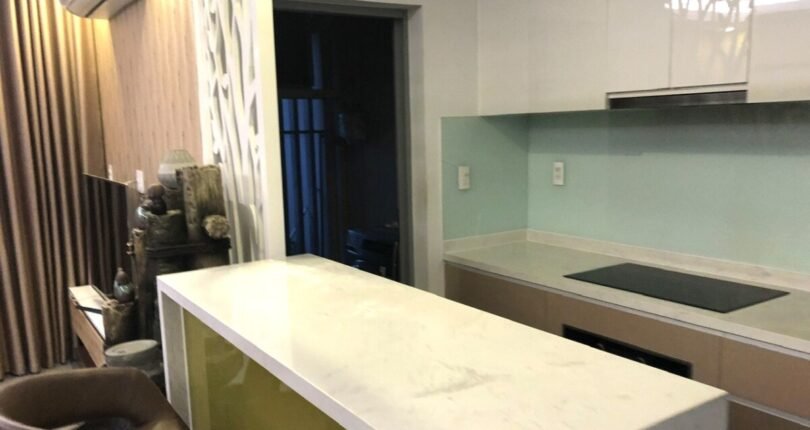 bep trong can ho 2 810x430 - Giá thuê căn hộ 3 phòng ngủ Block B Chung cư Green Valley Quận 7 T4/2024