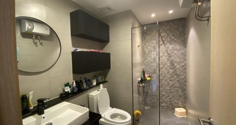 can ho co 2 toilet day du thiet bi nhu hinh 1 810x430 - Giá mua bán căn hộ 3 phòng ngủ căn 01 Block B Chung cư Riverpark Premier Quận 7 T5/2024