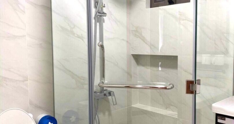 can ho co 2 toilet day du thiet bi nhu hinh 810x430 - Chủ gửi bán gấp 2 căn hộ Saigon South, căn góc lầu cao view hồ bơi, giá 4,8ty, view sông giá 5 tỷ.