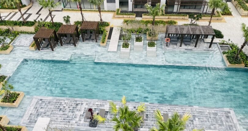 can ho truc dien ho boi noi khu 1 810x430 - Cho thuê căn hô 2 phòng ngủ Cardinal Court view hồ bơi đẩy đủ nội thất cao cấp