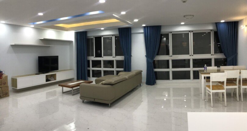 cho thue can ho happy valley 15 1 810x430 - Cho thuê căn hộ Happy Valley. DT 135m2 Nhà Đẹp- Lâu cao vút- Rất thoáng-3 Phòng Ngủ- 2 wc. Giá thuê 1.400 USD