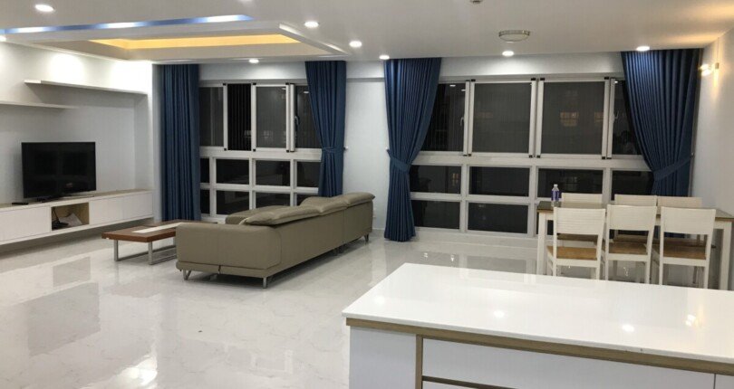 cho thue can ho happy valley 6 810x430 - Cho thuê căn hộ Happy Valley. DT 135m2- Nhà đẹp- Đủ Nội Thất- 3PN-2WC- Giá thuê 1.500 USD/Tháng