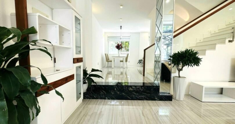 goc phong an va phong khach tang tret 810x430 - Giá cho thuê nhà Biệt thự đơn lập sân vườn Khu Mỹ Quang Phú Mỹ Hưng Quận 7 T5/2024