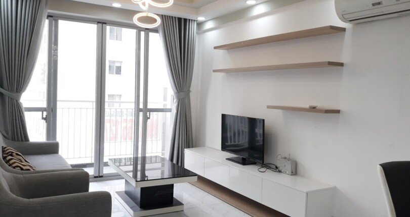 hinh anh phong khach can ho can ban 1 810x430 - Còn sót lại 1 căn duy nhất chung cư Scenic Valley 1, 80m2, giá 4.7 tỷ, nội thất đầy đủ, xem nhà dễ.