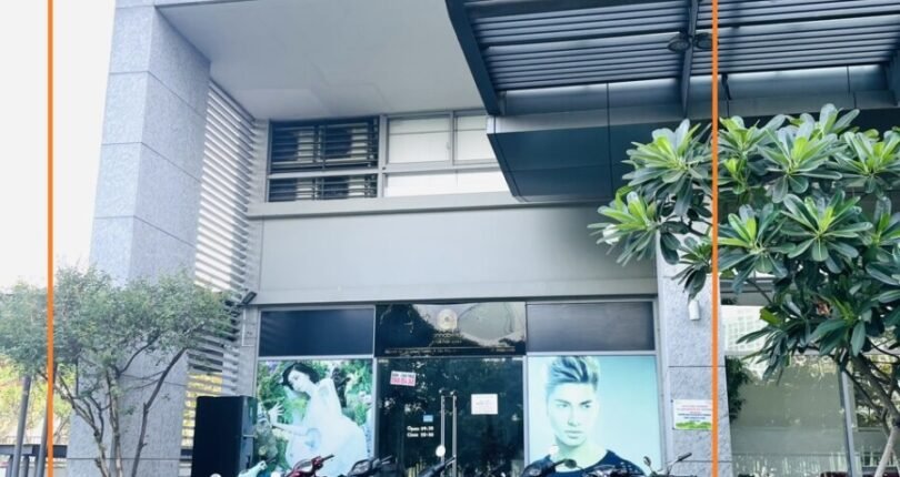 hinh anh shop b0.02 ban 810x430 - Giảm giá bán gấp trong tháng Shophouse Block A Chung cư Green Valley giá 8,4 tỷ