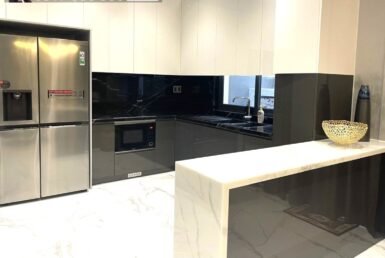 khong-gian-bep-rong-rai