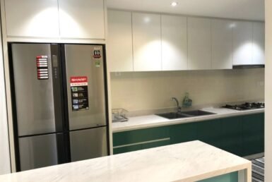 khong-gian-bep-rong-rai