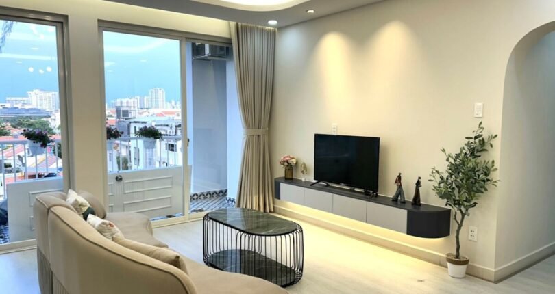 khong gian phong khach 2 810x430 - Giá mua bán căn hộ 3 phòng ngủ block D Chung cư Mỹ Phước Quận 7 T4/2024