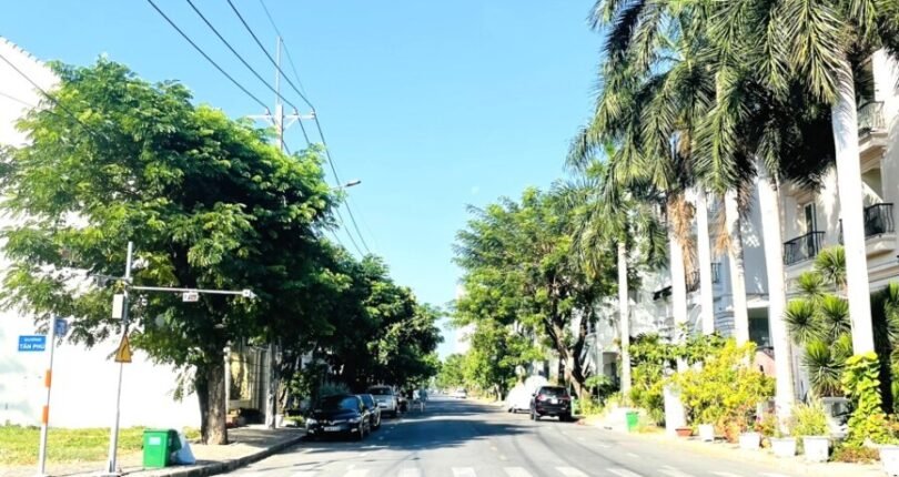 mat duong so 22 phuong tan phu quan 7 810x430 - Giá mua bán tòa nhà khách sạn góc Đường số 22 và đường Tân Phú Phú Mỹ Hưng Quận 7 T4/2024