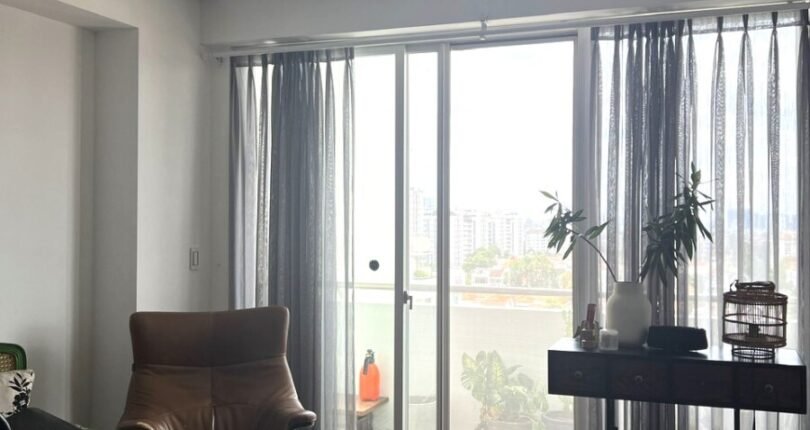 phong khach can ho 1 810x430 - Mua bán căn hộ 1a Chung cư Grand View Phú Mỹ Hưng Quận 7 t5/2024 giá rẻ