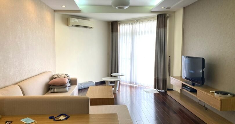 phong khach can ho 3 810x430 - Giá mua bán căn hộ 3 phòng ngủ Block A Chung cư Green View Quận 7 T5/2024