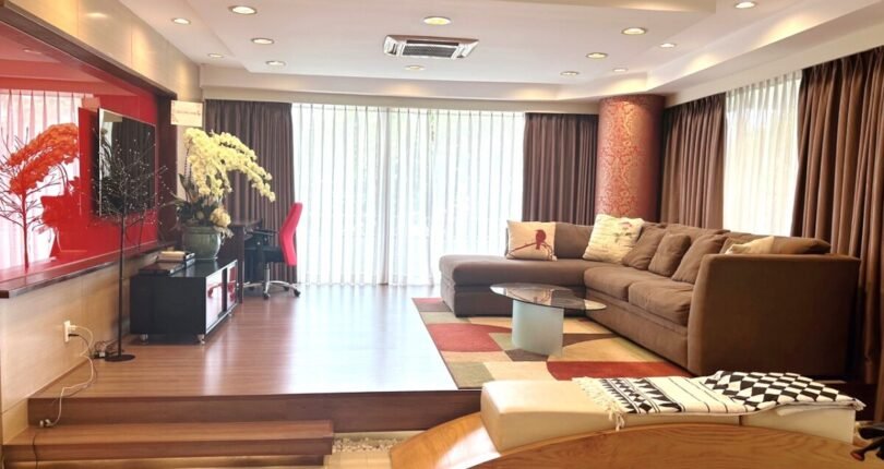 phong khach can ho ban 11 810x430 - Giá mua bán căn hộ 3 phòng ngủ block 3b diện tích 270m2 Chung cư Grand View Quận 7 T4/2024