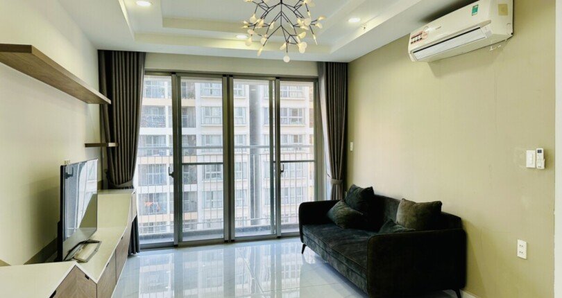 phong khach can ho ban 13 810x430 - Bán căn hộ chung cư Scenic Valley 1, 110m2, 03pn, giá 6.5 tỷ, nội thất đầy đủ, xem nhà dễ.