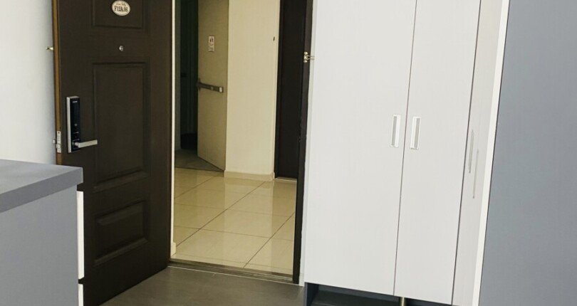 phong khach can ho ban 18 810x430 - Cho thuê căn hộ chung cư Scenic Valley 1, 70m2, tầng cao, giá 18tr/tháng, nội thất đầy đủ.