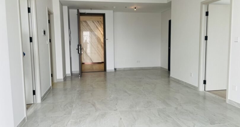 phong khach can ho ban 27 810x430 - Giá mua bán căn hộ 2 phòng ngủ Block A Chung cư Cardinal Court Quận 7 T5/2024