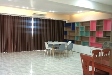 phong-khach-can-ho-ban