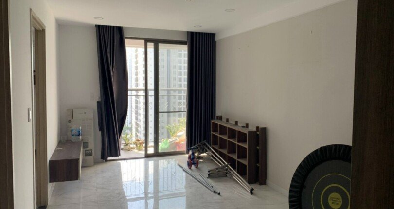 phong khach can ho ban 810x430 - Bán căn hộ chung cư Saigon South , 65m2, 02pn, giá 3.750 tỷ, tặng kèm ô đậu xe ô tô 12m,