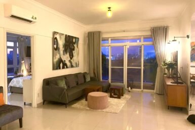 phong-khach-trong-can-ho-cho-thue