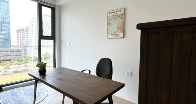 phong lam viec 1 810x430 - Bán gấp căn hộ Cardinal Court, 76m2 đầy đủ nội thất cao cấp, giá 6,8 tỷ