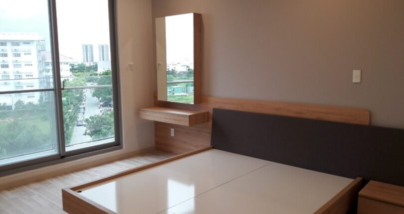 phong ngu can ho ban 16 810x430 - Duy nhất căn hộ 2 phòng ngủ bán giá 5 tỷ tại chung cư Green Valley Quận 7 T5/2024