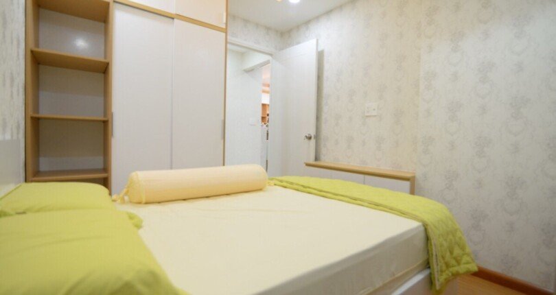 phong ngu can ho ban 5 810x430 - Cần bán căn hộ chung cư Scenic Valley 1, 70m2, giá 4.250 tỷ, view trực diện hồ bơi, nhà đang trống.