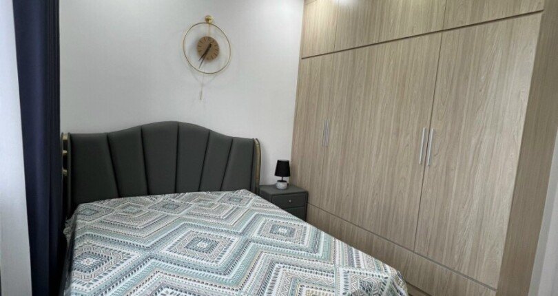 phong ngu can ho ban 7 810x430 - Cho thuê căn hộ chung cư Hưng Phúc, 78m2, 02pn, giá 19tr/tháng, nội thất đầy đủ, xem nhà dễ.