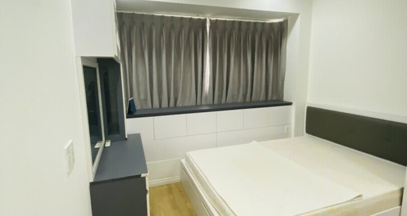 phong ngu chinh can ho ban 810x430 - Cho thuê căn hộ chung cư Scenic Valley 1, 70m2, tầng cao, giá 18tr/tháng, nội thất đầy đủ.