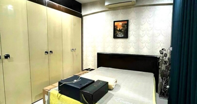 phong ngu rong rai day du thiet bi 810x430 - Giá mua bán nhà Biệt thự B2 Khu dân cư Hưng Thái 2 Quận 7 T4/2024