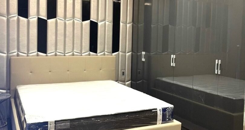 phong ngu rong rai day du trang bi noi that 810x430 - Giá cho thuê nhà Biệt thự nguyên căn số 61 Đường C Khu Mỹ Thái 1 Quận 7 T4/2024