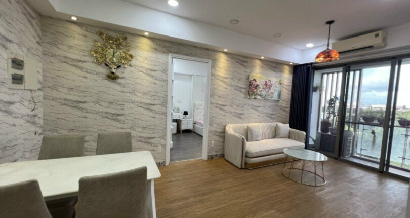 toan phong khach can ho ban 810x430 - Cho thuê căn hộ chung cư Hưng Phúc, 78m2, 02pn, giá 19tr/tháng, nội thất đầy đủ, xem nhà dễ.