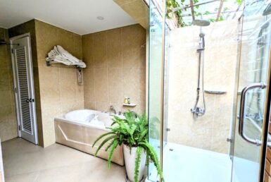 toilet-co-bon-tam-nam-mo