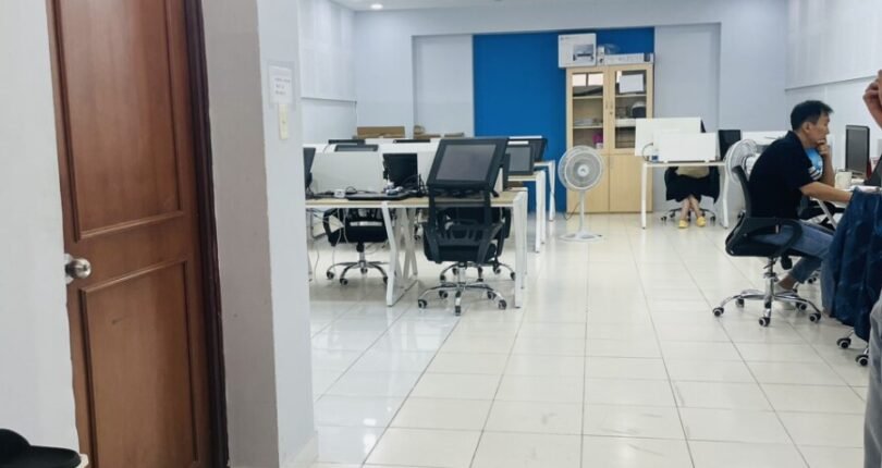 van phong cho thue 810x430 - Giá Cho thuê văn phòng số 1421 đường Nguyễn Văn Linh Quận 7 T4/2024