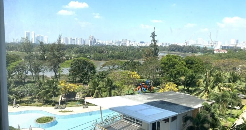 view can ho truc dien ho boi tien ich noi khu 810x430 - Giá thuê căn hộ 3 phòng ngủ Block D view sông Chung cư Riverside Residence Quận 7 T4/2024