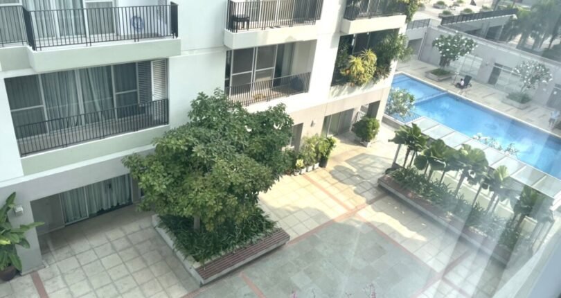 view phong khach 810x430 - Chính chủ gửi bán gấp căn hộ C14B Chung cư Star Hill Phú Mỹ Hưng Quận 7 giá 5,3 tỷ