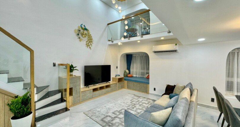 ban can ho duplex sky 1 37 810x430 - Bán nhanh căn hộ Duplex Sky Garden 1. Tổng diện tích 116m2- Nhà đẹp- 4 Phòng ngủ-2wc- Nội thất mới 100%. Giá 5.3 Tỷ