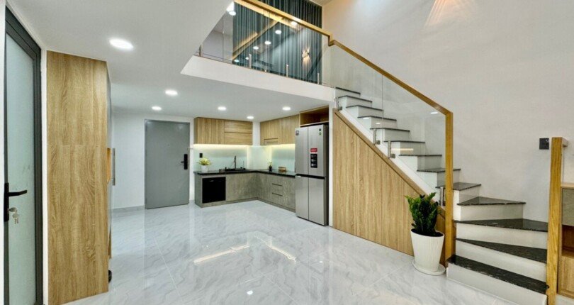 ban can ho duplex sky 1 5 810x430 - Bán nhanh căn hộ Duplex Sky Garden 1. Tổng diện tích 116m2- Nhà đẹp- 4 Phòng ngủ-2wc- Nội thất mới 100%. Giá 5.3 Tỷ