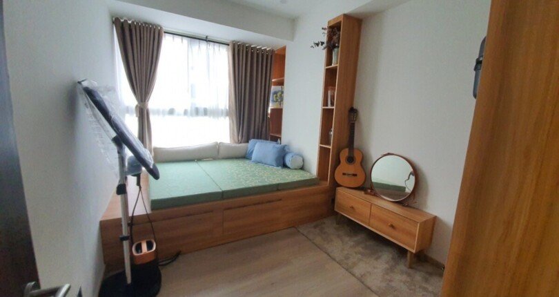 ban can ho midtown 8 810x430 - Bán nhanh căn hộ Midtown. Tòa M7. DT 80m2 Nhà đẹp nội thất gỗ- 2 PN-2WC- lầu cao- Đã có sổ- Giá 7 Tỷ