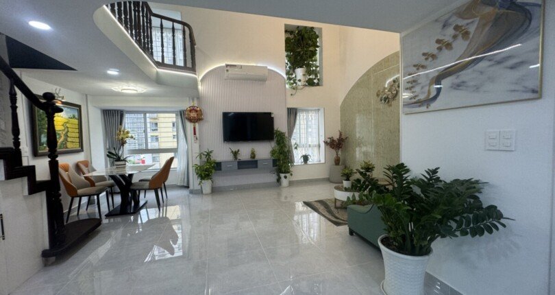 ban can ho sky garden 1 1 1 810x430 - Bán Duplex Sky Garden 1. DT 120m2- Nhà đẹp- Đầy đủ nội thất mới 99%- 3 Phòng ngủ 2wc- Giá 5.2 Tỷ
