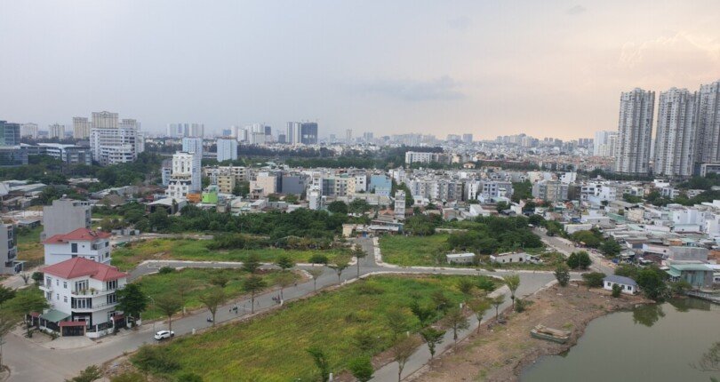 ban can ho sky garden 3 19 1 810x430 - Bán nhanh căn góc sky garden 3. DT 74m2 thiết kế 3 Phòng 2 wc- Nội thất đầy đủ- View hướng Nam đón gió. Giá 3.980 Tỷ